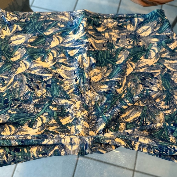 Lily print LLR leggings - Picture 4 of 4